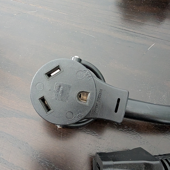 Parkworld RV Splitter V Adapter - Picture 6 of 6